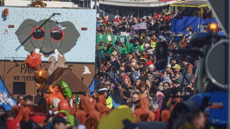 Karneval im Kreis Kleve: So zog der Tulpensonntagszug durch Bedburg-Hau