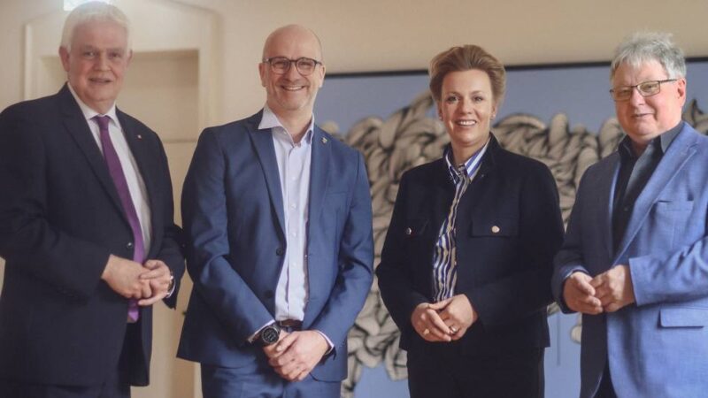 Kultur und Wissenschaft: Ministerin Ina Brandes zu Besuch im Museum Goch