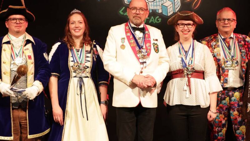 Empfang beim Landtagspräsidenten: Tollitäten aus Keyenberg und Erkelenz zu Gast im Landtag