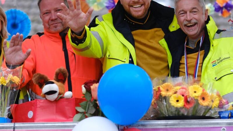 Karneval in Heiligenhaus: Mit Radau und Helau über die Hauptstraße