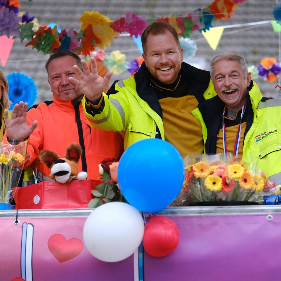 Karneval in Heiligenhaus: Mit Radau und Helau über die Hauptstraße