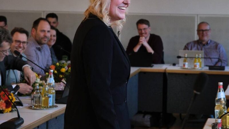 Politik in Heiligenhaus: Rat der Stadt wählt eine Kämmerin