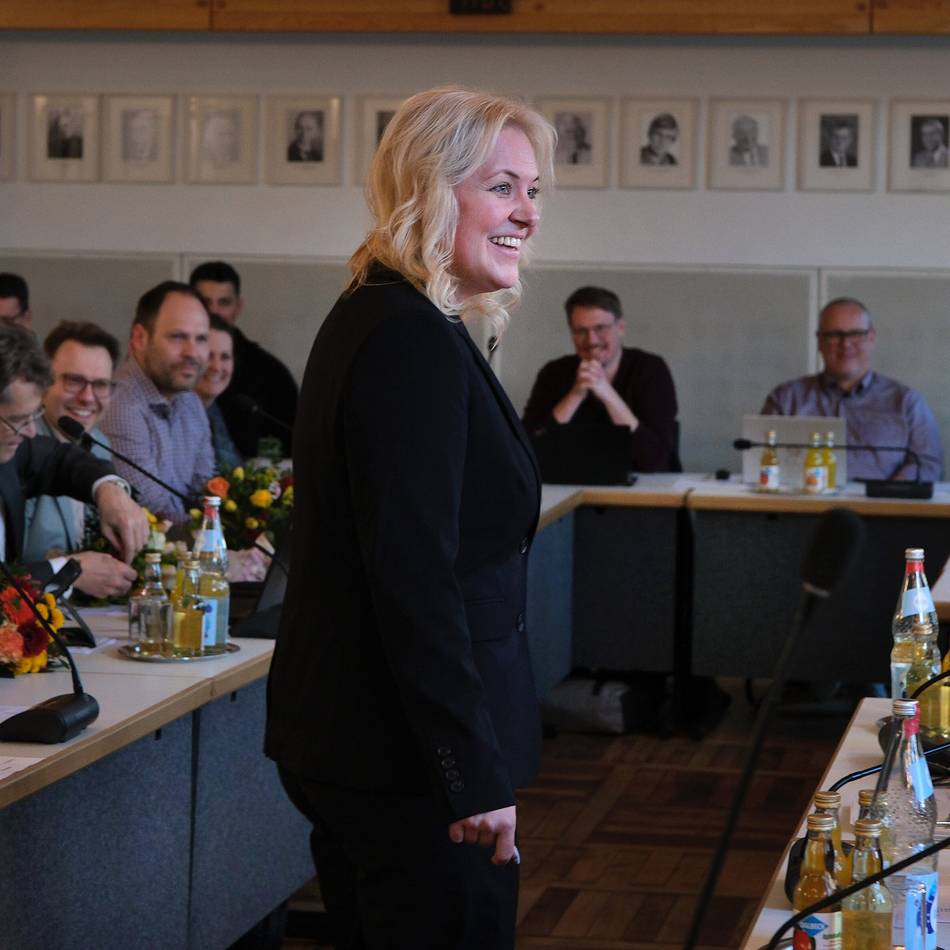 Politik in Heiligenhaus: Rat der Stadt wählt eine Kämmerin