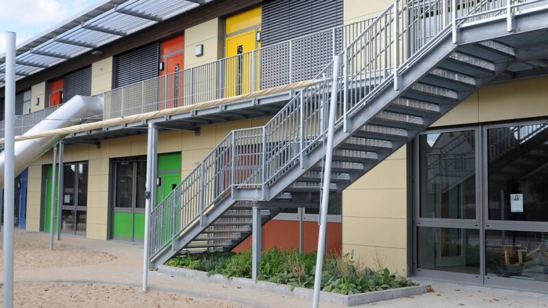 Lange Teilsperrung in Mönchengladbach: Stadt will an Zeitplan für die Kita Löwenzahn festhalten