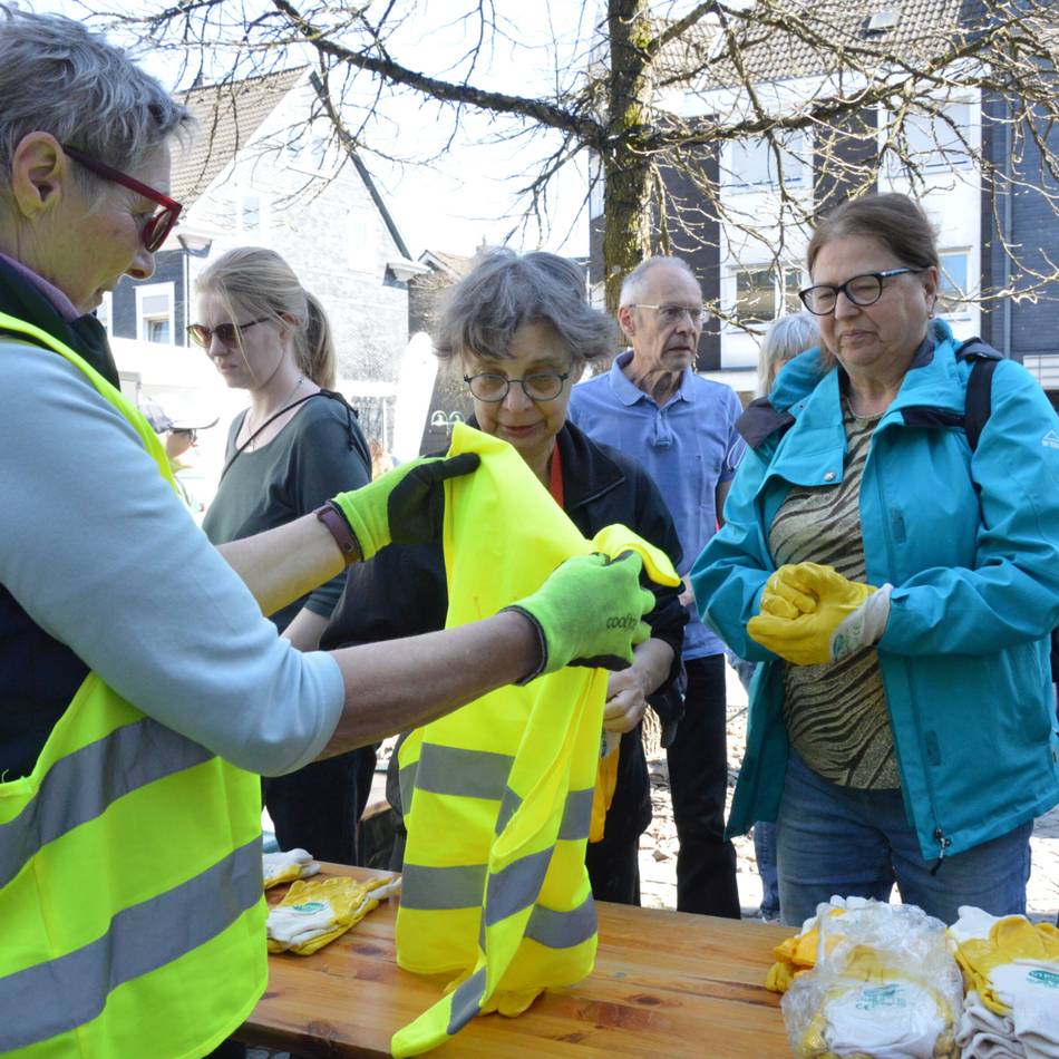 Aktion „Saubere Stadt“ in Wermelskirchen: Stadt ruft zum gemeinsamen Frühjahrsputz auf