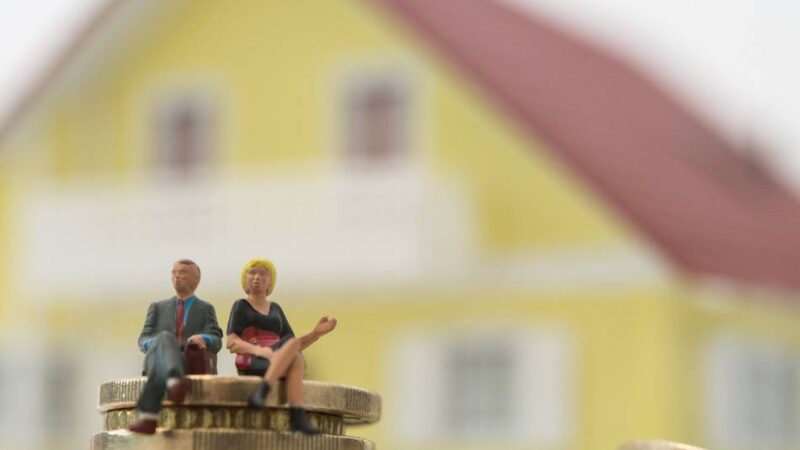 Frist verlängert: Technisches Problem verzögert Grundsteuerbescheide in Jüchen