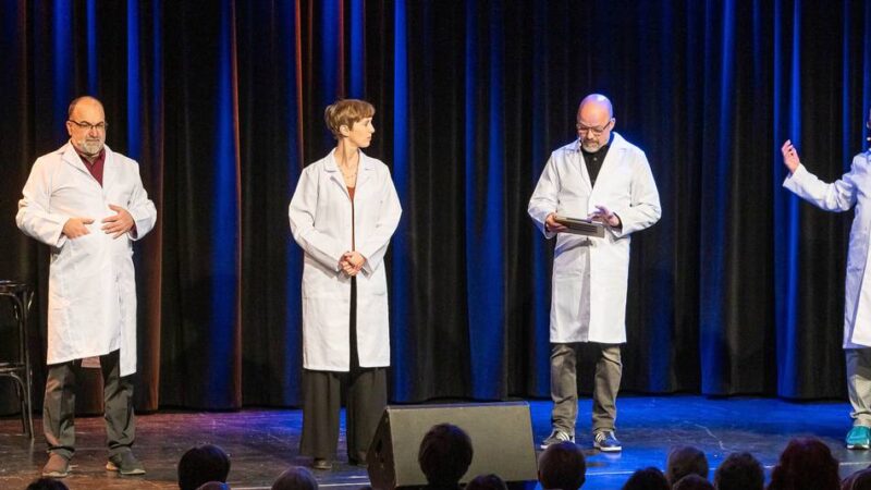 Kabarett in Kaarst: Die Jahresendabrechnung der Schlachtplatte