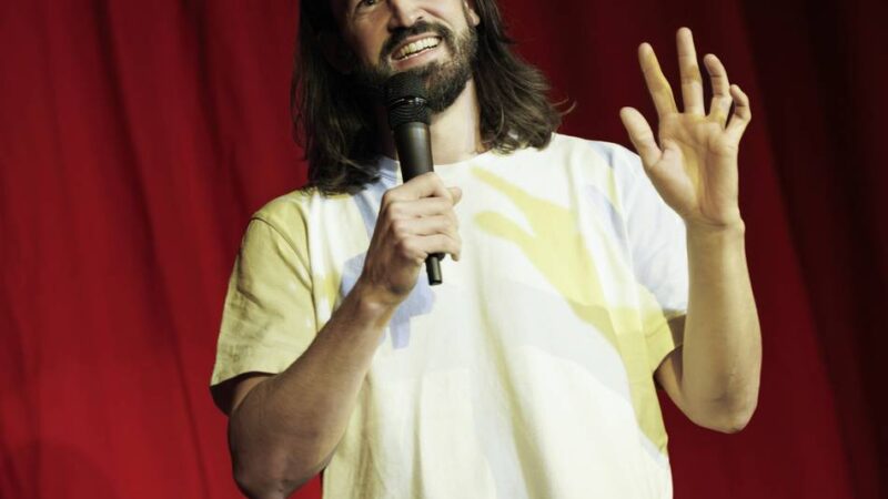 Kabarettist in Mönchengladbach: „Sensible Inhalte“ mit viel Humor: David Kebekus im TiG