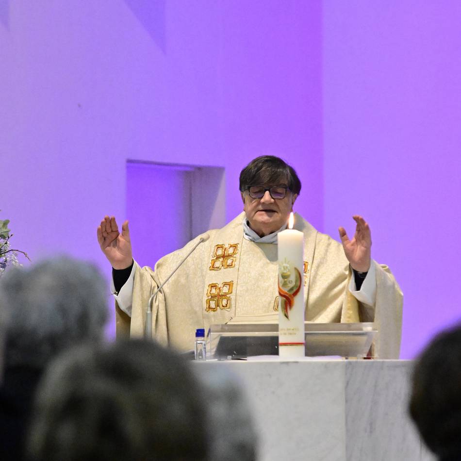 Weihefest und Gedenken in St. Marien Mönchengladbach: „Alles ist schön“ – Klaus Hurtz feiert 40 Jahre Priesterweihe