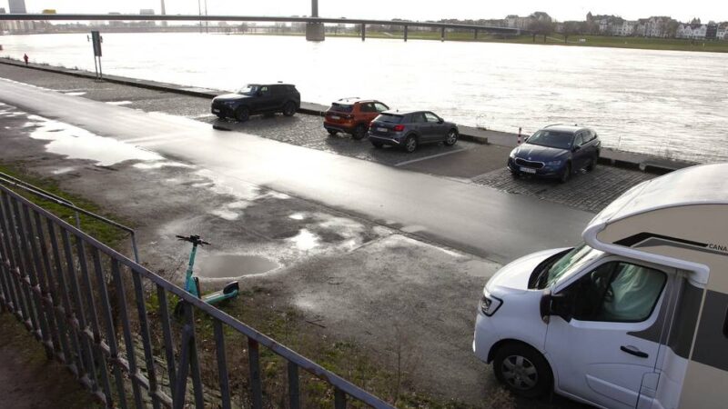 Camper zahlen mehr: Beliebter Wohnmobil-Stellplatz in Düsseldorf ist jetzt deutlich teurer