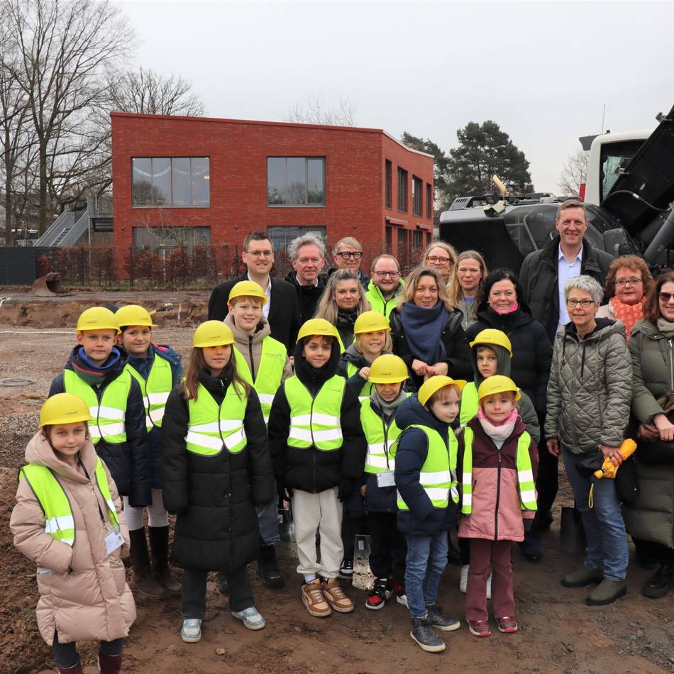 Erster großer Schritt in Lintorf: Spatenstich für Heinrich-Schmitz-Schule