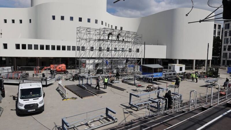 Open-Air-Inszenierung: Schauspielhaus sucht Probebühne für „Die unendliche Geschichte“