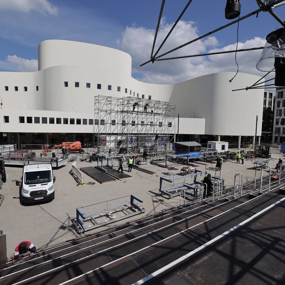 Open-Air-Inszenierung: Schauspielhaus sucht Probebühne für „Die unendliche Geschichte“