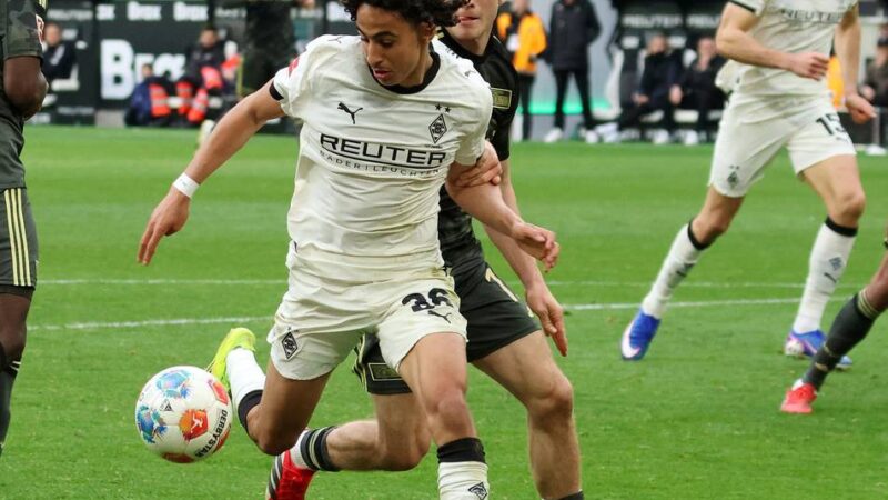 „Die Jungs haben es mir leicht gemacht“: Mohya beschert Borussias Fans einen frühen Jubel – und sammelt Komplimente