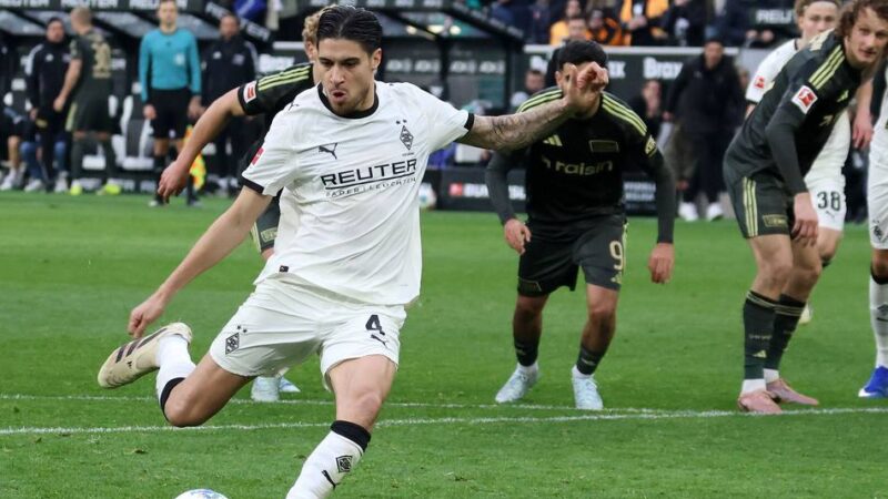 „Fühlte mich schuldig“: Diks in VAR-Achterbahn – Chance vertan, Tor weg, Elfmeter zum Sieg