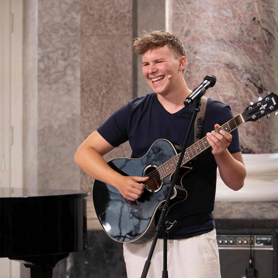 Dormagener Nachwuchsmusiker im Kika: „Die Hände waren schon echt schwitzig“ – mit Oma zur Casting-Show