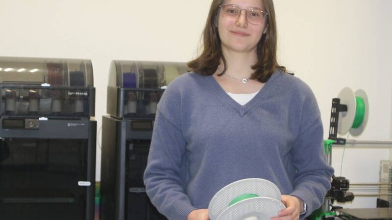 Modell am Fabritianum in Krefeld: Morgens Schule, mittags Uni – eine Frühstudentin erzählt