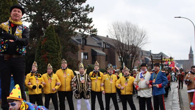 Rosenmontag in Meerbusch: Nierst helau! – Ein ganzes Dorf feiert Karneval