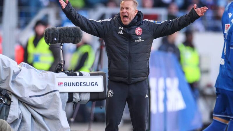 „Dann hätten wir gewonnen“: War der KSC-Ausgleich irregulär? Fortuna-Ärger über Schiedsrichter Bickel