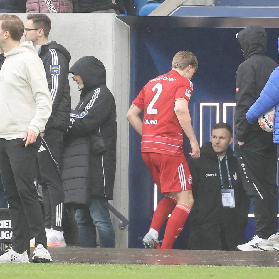 Fortuna-Coach zweifelt Daland-Rot an: „Jesper wirft ihm den Ball aber nicht ins Gesicht“ – Anfang gehen Innenverteidiger aus