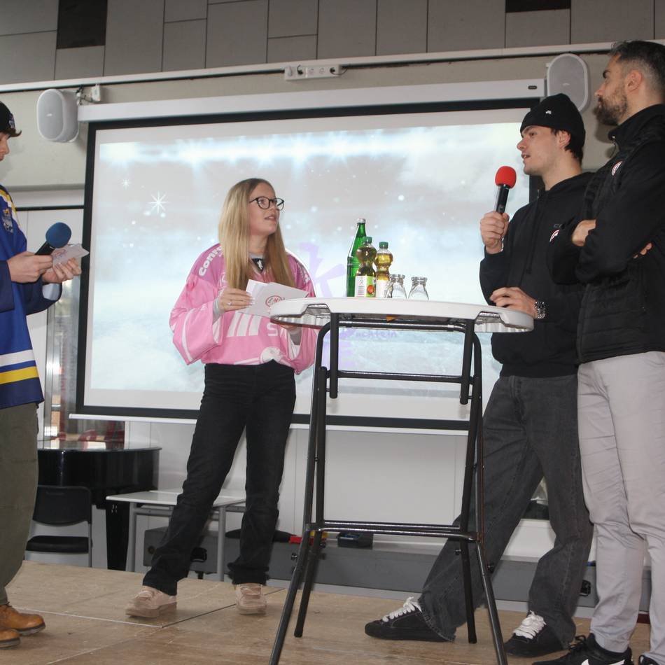 DEG-Spieler besuchten Realschule in Süchteln: Eishockey-Stars zum Anfassen