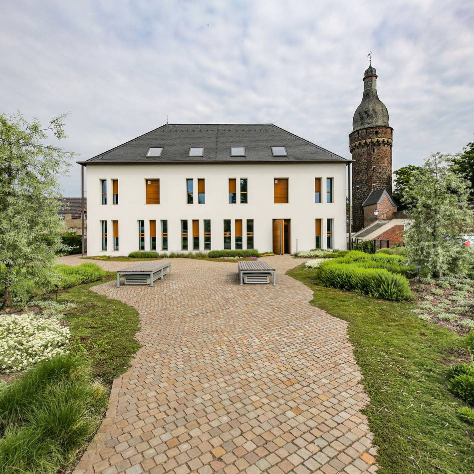 „Archiv to go“ und „Geschichte im Gewölbekeller“: Archiv im Rhein-Kreis bietet vielseitiges Jahresprogramm