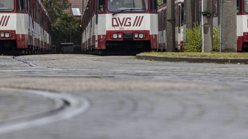 Warnstreik in Duisburg: Busse und Bahnen stehen ab Freitag still – wie man trotzdem ans Ziel kommt