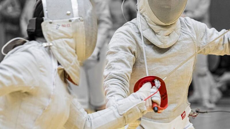 Fechtzentrum und Schwimmbad: Rhein-Kreis hofft auf weitere Förderung