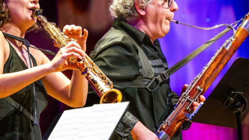 Konzert in Duisburg: Gelungener Bach mit Star-Saxophonistin Asya Fateyeva