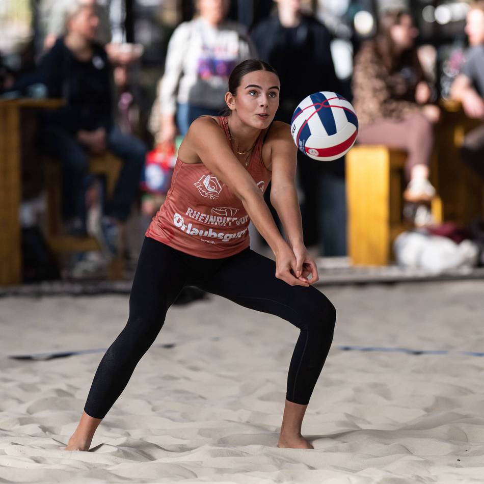 „Rheinriff Beachcup“ in Meerbusch: Beachvolleyballer messen sich auf dem Areal Böhler