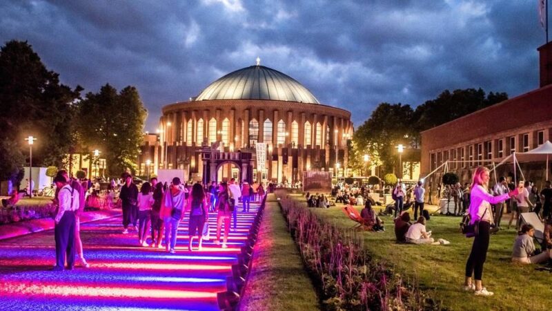 Kult-Ensemble in Düsseldorf: 100 Jahre große Schau im Ehrenhof