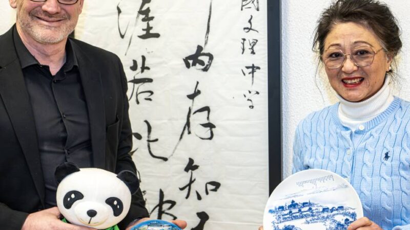 Lehrerin aus Moers geht den Ruhestand: Sie brachte den Adolfinern die chinesischen Töne bei