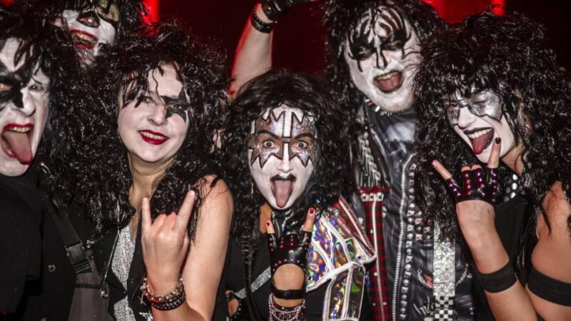 Fest der Feste 2026: Die vielleicht besten Kostüme Düsseldorfs auf einer Party