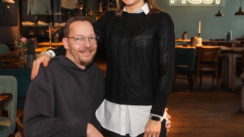 Paare aus Düsseldorf: Hinter Herr Knillmann in Gerresheim steht eine Liebesgeschichte