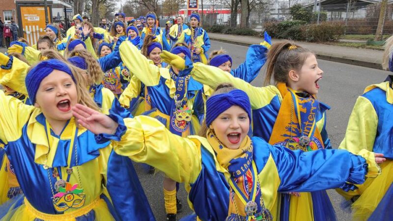 Kinderumzug und -sitzung in Düsseldorf: Wenn in Unterrath der Karneval früher beginnt