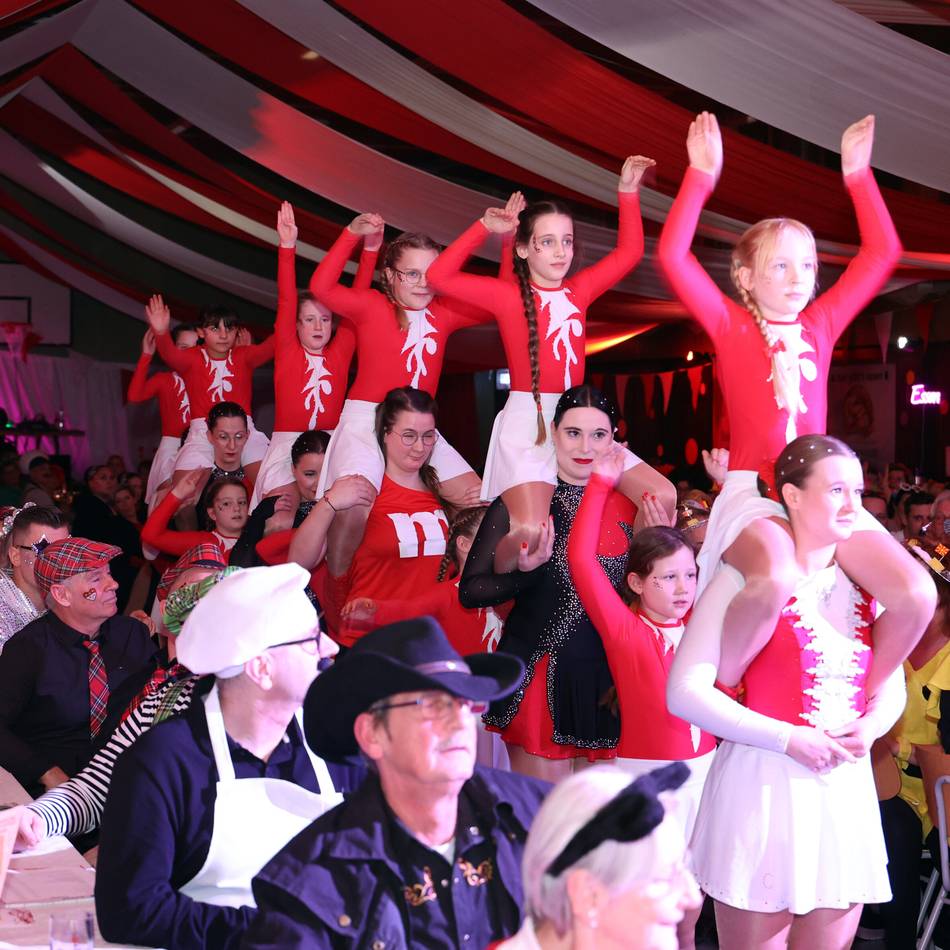 Karneval 2026 in Korschenbroich: Jeckes Spektakel bei der Kleinenbroicher Narrensitzung