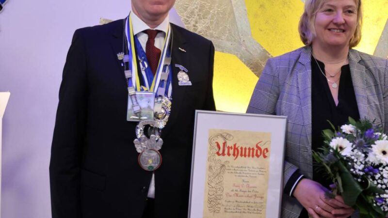 Karneval in Mönchengladbach: „Ehre, wem Ehre gebührt“ – Franz Dierk Meurers ist der 48. „Morr’scher Jung“
