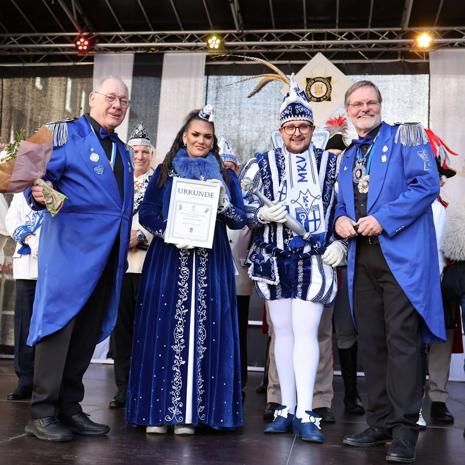 Hofnarren-Verleihung für Prinzessin Janine in Mönchengladbach: „Ich trage diesen Orden mit Stolz“