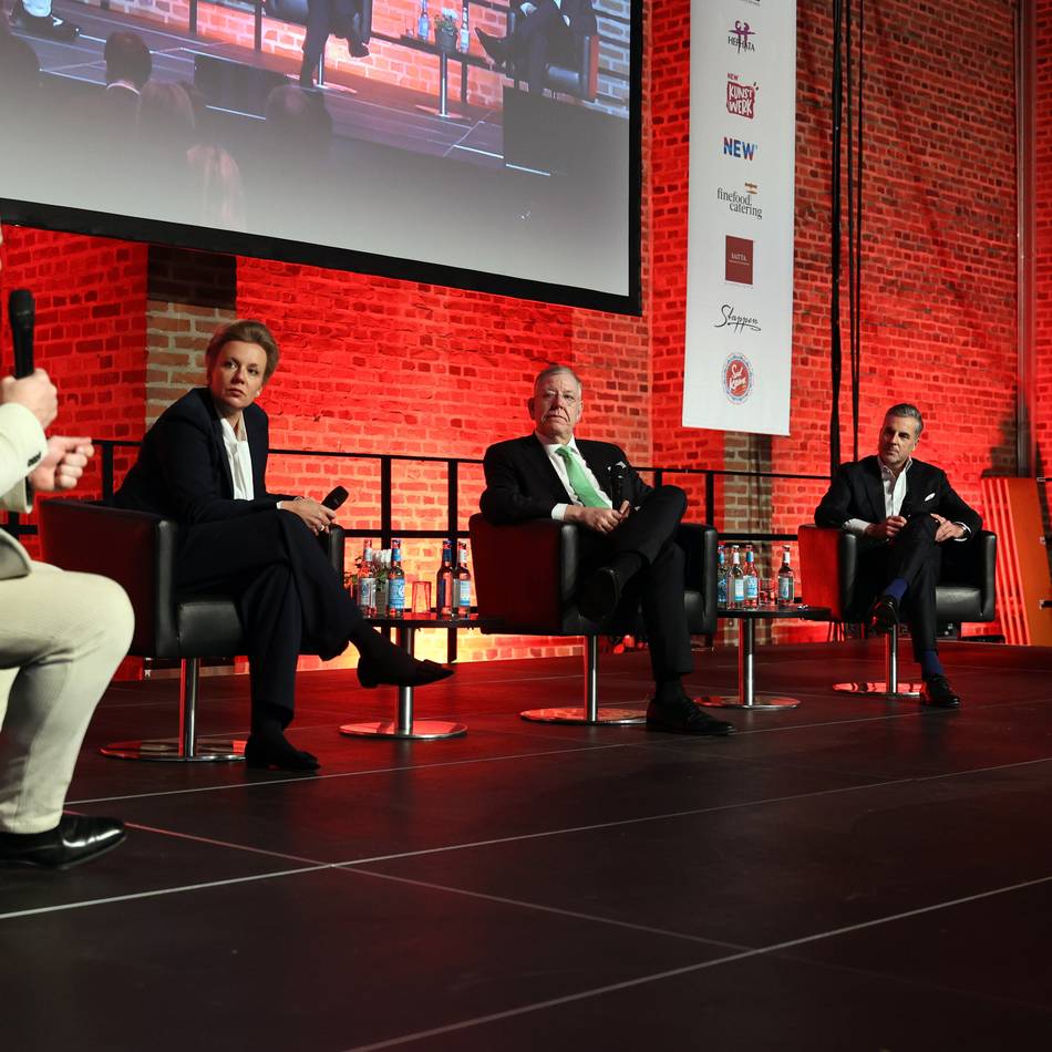 500 Unternehmer treffen sich in Mönchengladbach: „Wir müssen die Wirtschaft dringend ans Laufen bekommen“