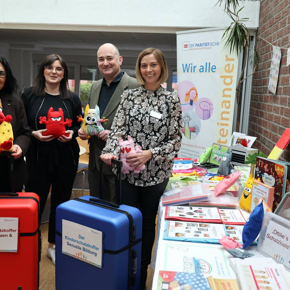 Landesweites Projekt startet in Mönchengladbach: Gewalt gegen Kinder – wie ein Koffer im Alltag helfen soll
