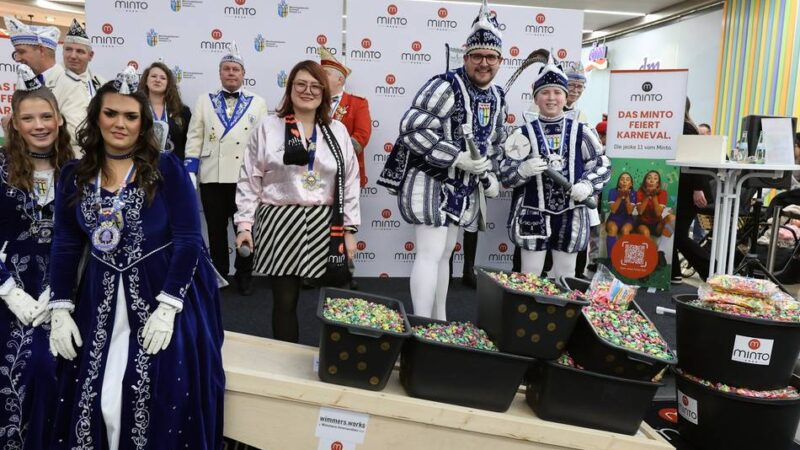 Karneval in Mönchengladbach: Wenn Prinzessinnen mit Kamelle aufgewogen werden