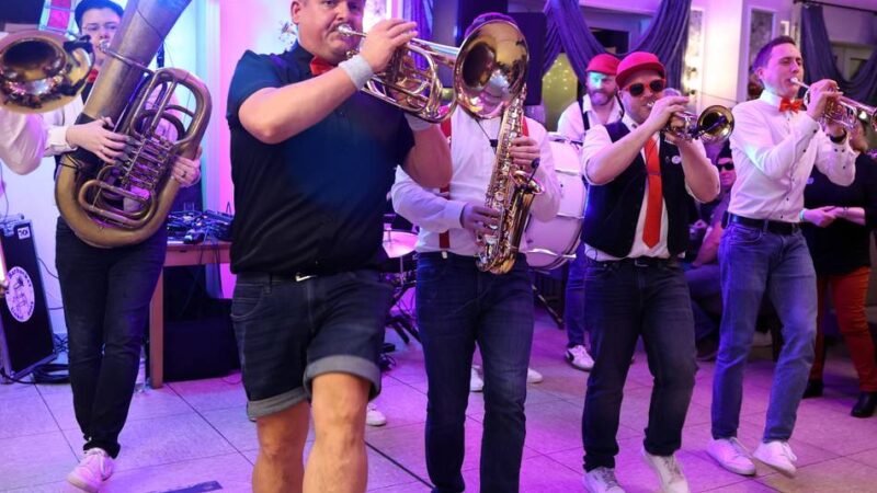 Rheydter Hofnarren mit Traditions-Sitzung: Auch an den närrischen Tagen gilt: Legenden leben länger