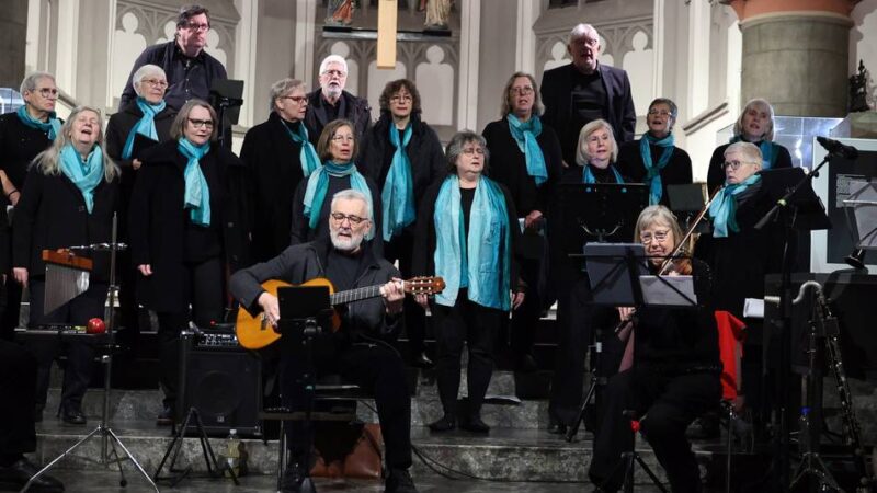 Jiddische Lieder in Mönchengladbach: Shalom Chor singt gegen Antisemitismus und für Frieden