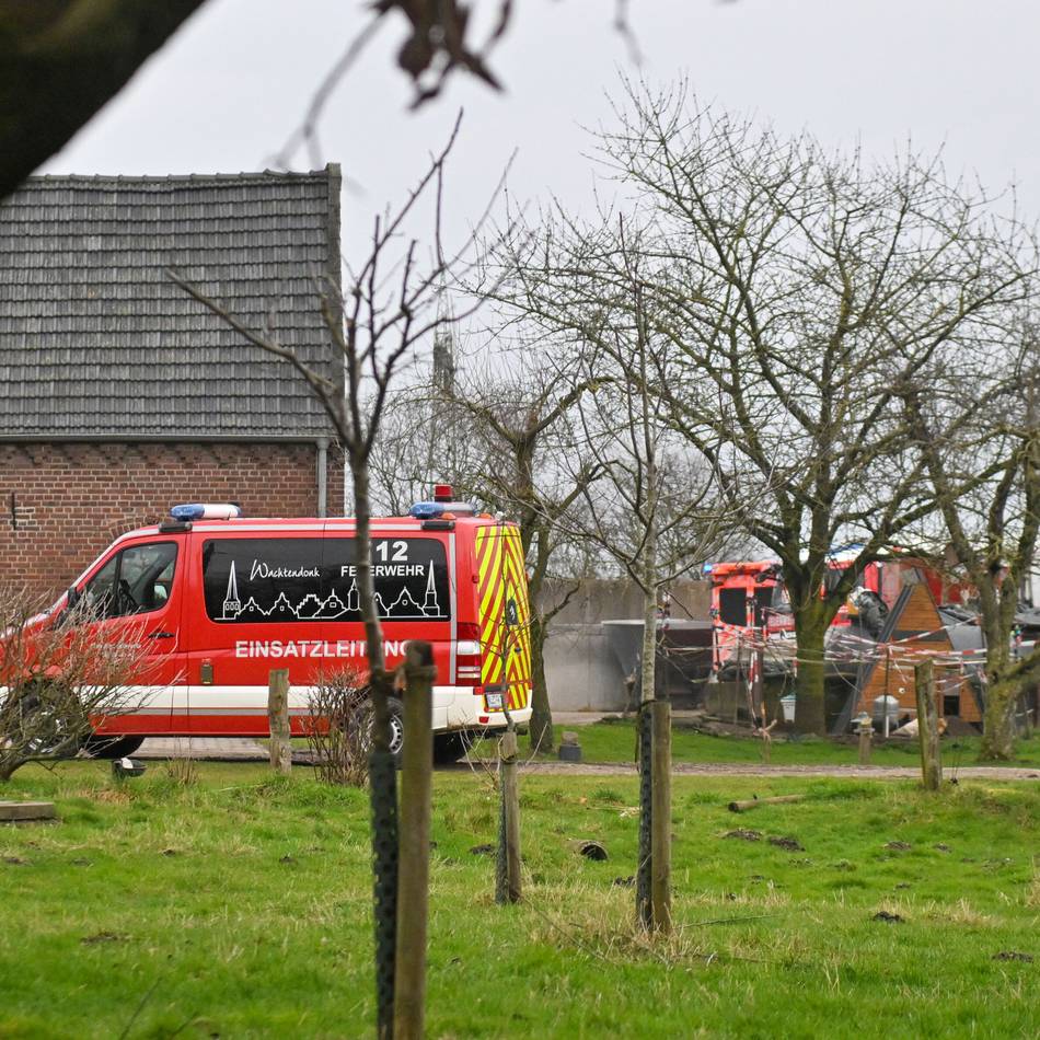 Alarm am Freitagnachmittag: Feuerwehreinsatz auf Bauernhof in Wankum