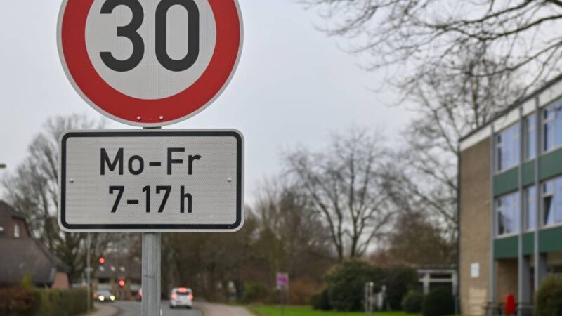 Tempolimit gefordert: Dauerbrenner Tempo 30 in Kempen