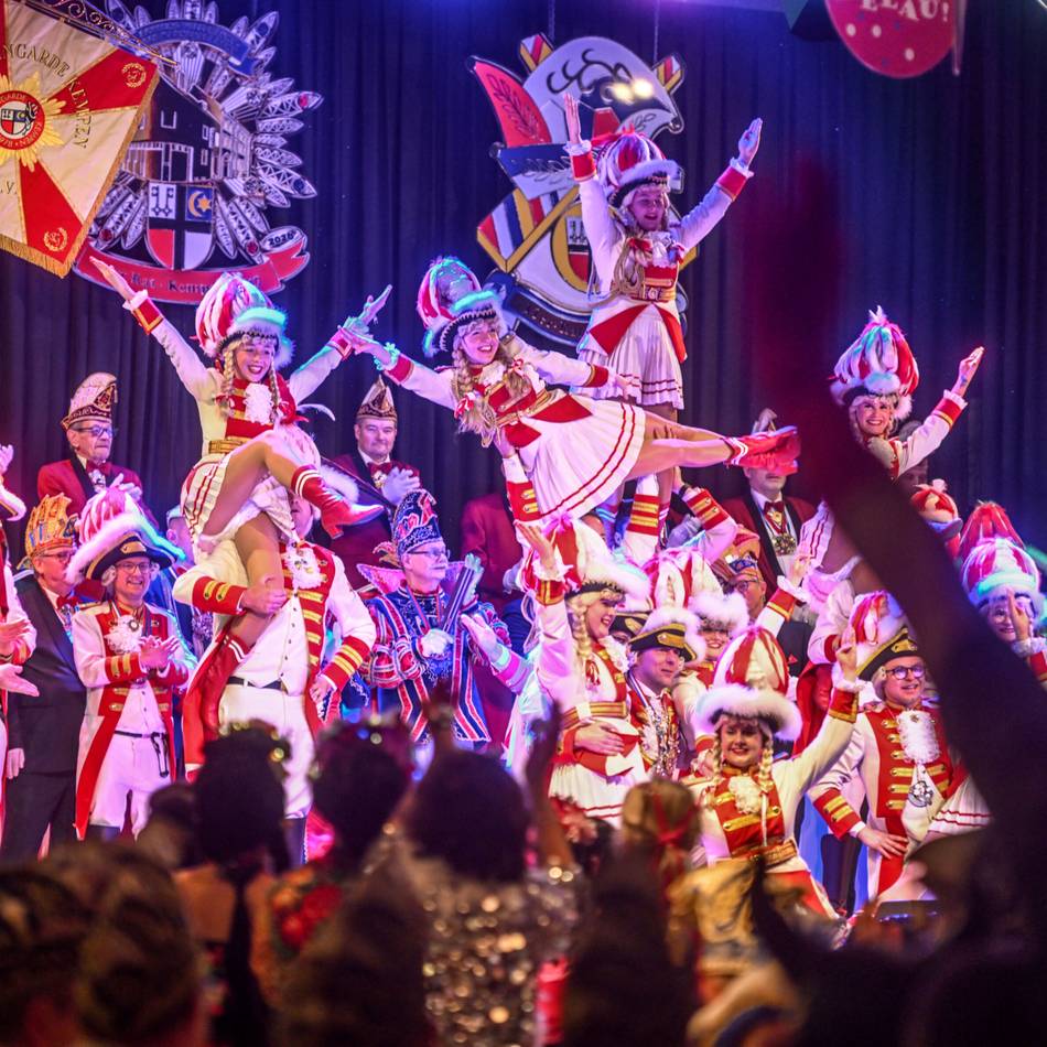 Kostümsitzung des 11er-Rats Kempen : Bunte Karnevalsnacht im Kolpinghaus