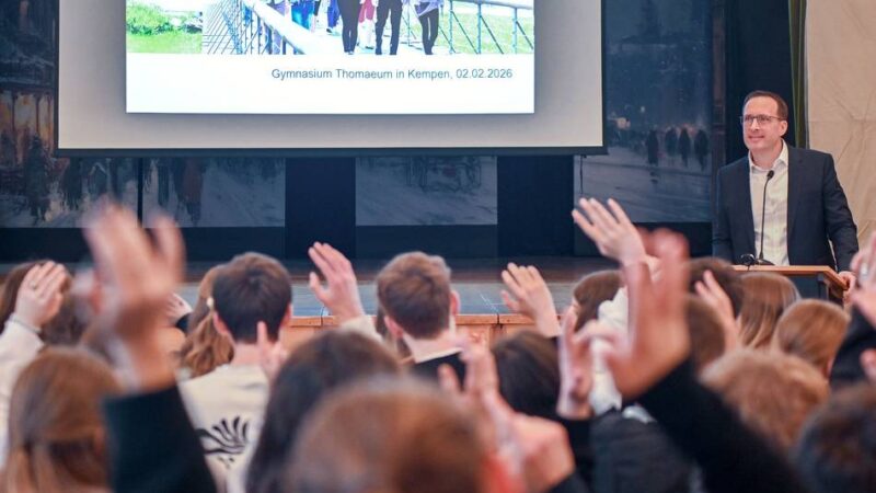 Studien- und Berufsorientierung in Kempen: „Bleibt offen und probiert euch aus“