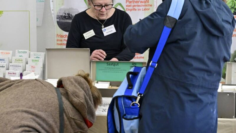 Tauschbörse in Mönchengladbach: Gemeinschaftlich Gärtnern bei der Saatgutbörse
