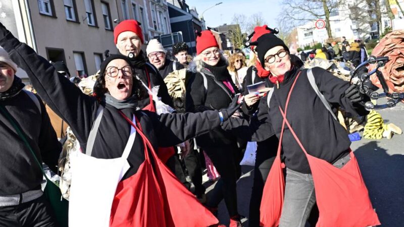Karneval 2026 in Mönchengladbach: So jeck waren die Veedelszüge am Tulpensonntag
