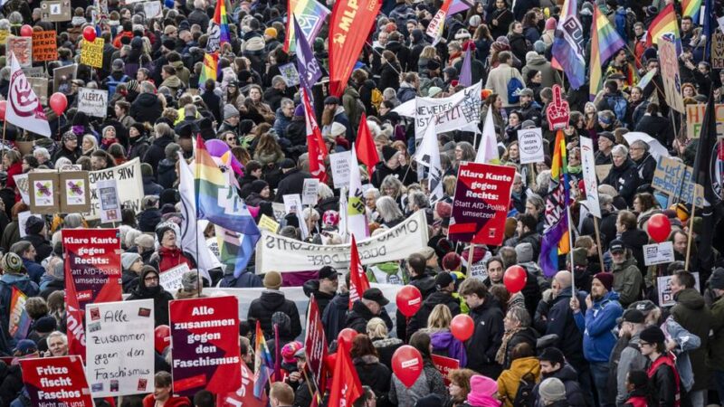 AfD-Veranstaltung in Garath: Breites Bündnis protestiert gegen Björn Höcke in Düsseldorf